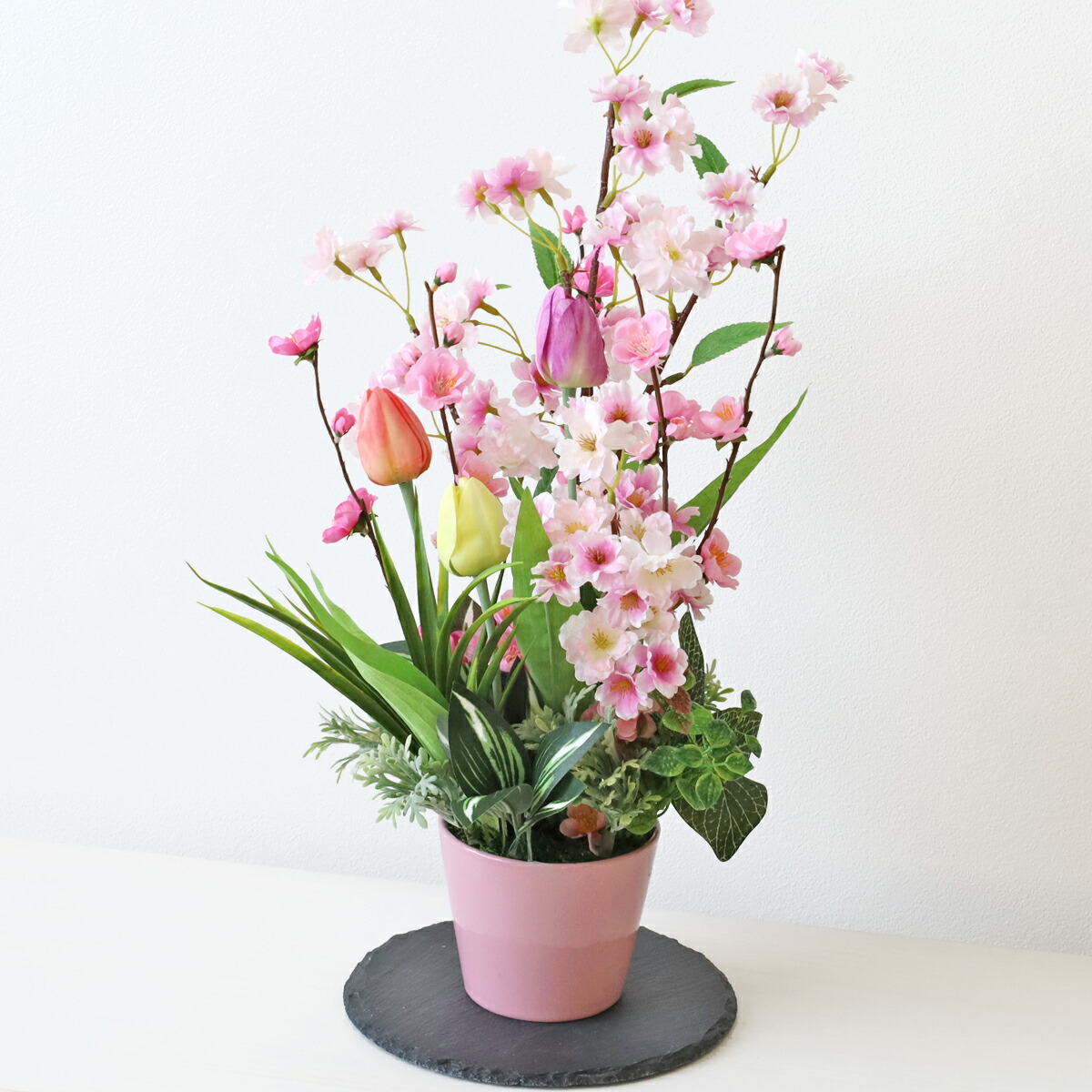 楽天市場】造花 桜梅桃とアップルフラワーやチューリップが咲き誇る