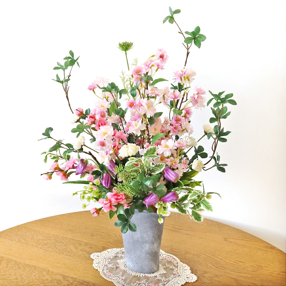 桜 造花 山桜に花桃がアクセントのアレンジ シルクフラワー さくら もも モモ CT触媒 光触媒 フラワーアレンジメント インテリア arg|シルクフラワーの山久
