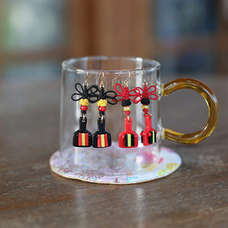 人気作家様　バンビ飴ネックレス　ハンドメイド　maiにゃん工房 楽天市場】【ピアス うさぎちゃん プチ鳴子付 2個で1セット