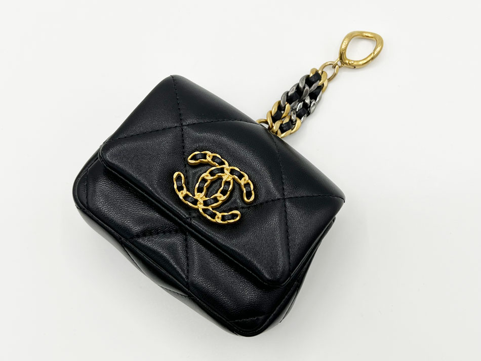 【愛らしい】◆CHANEL◆ミニポーチ 楽天市場】【新品】 シャネル ミニポーチ カードポケット付き