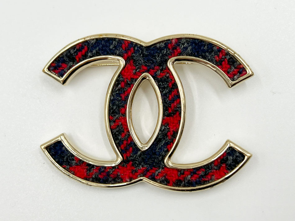 CHANEL シャネル ブローチ ツイード CCマーク レッド ブルー シャンパンゴールド金具 B22K【中古】