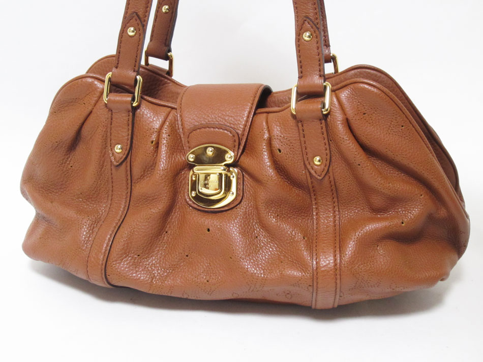 送料無料 LOUIS VUITTON ルイヴィトン マヒナ コニャック ルナーPM ショルダーバッグ パンチングレザー M97052 超美品【中古】｜ブランドショップ山本