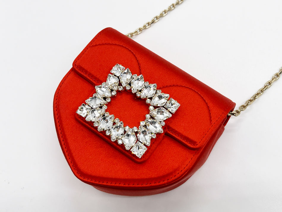 ROGER VIVIER ロジェヴィヴィエ レッド ラブ マイクロサテン クラッチバックル ラインストーン ハート ショルダー ポーチ RBWAOOD0000RS0R401 超美品【中古】