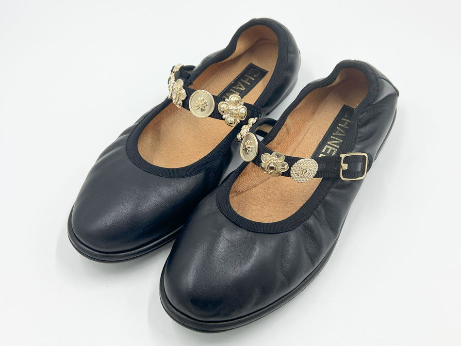 【超美品】CHANEL ネイビー エナメル フラットバレーシューズ 38.5 24Cruise NEW】CHANEL / デニム バレエフラットシューズ / 2色