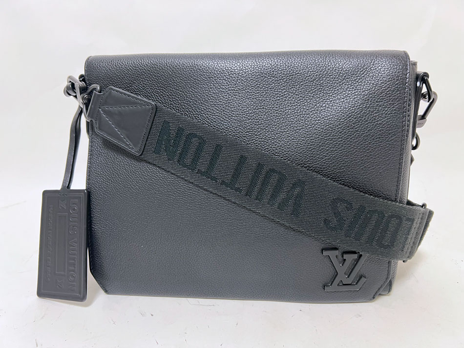 極美品 現行品✨ルイヴィトン アエログラム テイクオフ メッセンジャーバッグ 黒 12450128_1.jpg