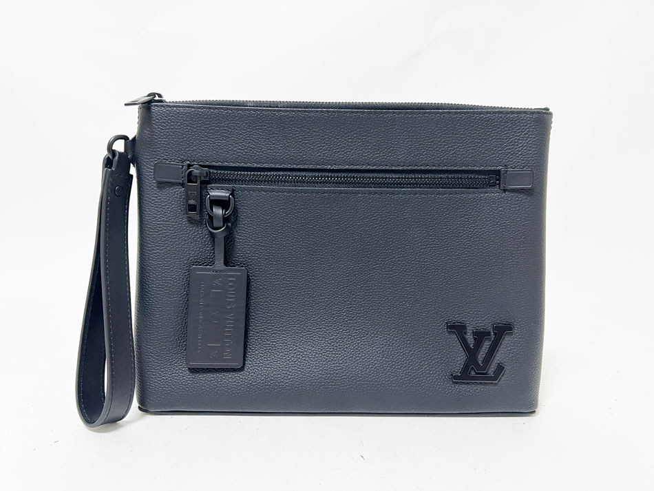 LOUIS VUITTON ルイヴィトン アエログラムレザー テイクオフ・ポーチ クラッチペダル御徒面子 二番目御徒面子 ノワール 黒いこと M69837 超美品 【中古】