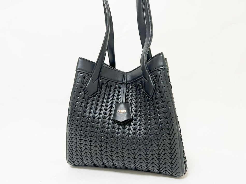 FENDI フェンディ ORIGAMI MEDIUM VIT.GRANE CON オリガミ 並み並み ショルダーバッグ 編み込み なめし革 レア NERO 黒いこと 8BH414 APZB F0KUR 超美品 【中古】