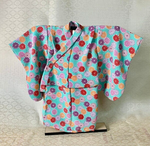 楽天市場】日本人形 山本人形オリジナル 片身替わりのお着物を着たお