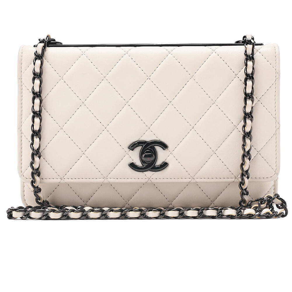 CHANEL シャネル チェーンウォレット トレンディCC  マトラッセ  子ヒツジひと肌 白  黒いこと金具 レディース御徒面子 ブランド名【中古】【貨物輸送無料】