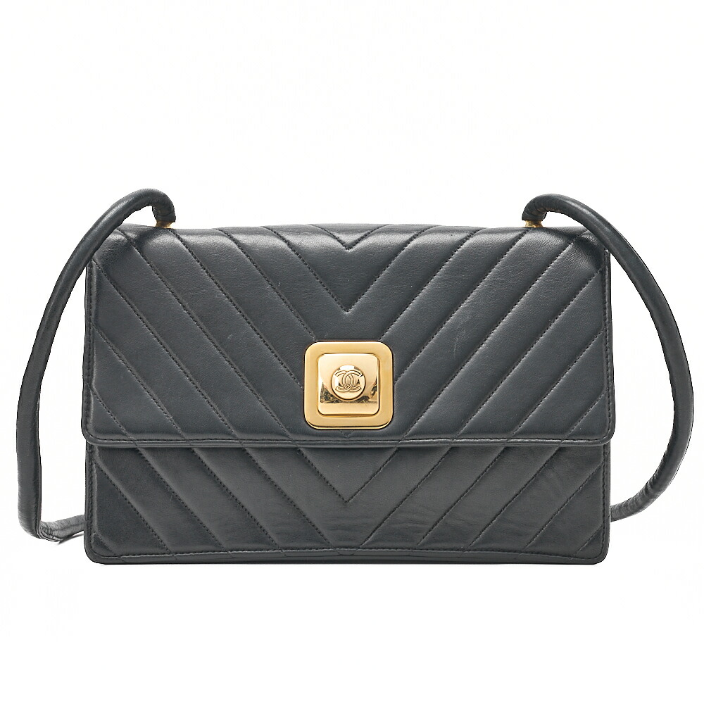 CHANEL シャネル 子ヒツジひと肌 V編み目 うしろ押し鍵を掛ける ショルダーバッグ 黒 ゴールド金具 レディース御徒面子 ブランド名【中古】【貨物輸送無料】