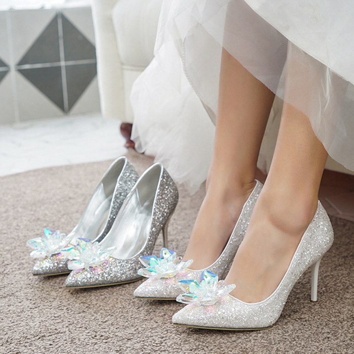 パンプス 結婚式 ウエディングシューズ 7cm 9cm ハイヒール キラキラ レディース フォーマルパンプス 靴 ブラダルシューズ 花嫁 パーティー 卒業式 演奏会 舞台 美脚 パンプス 歩きやすい 大きいサイズ
