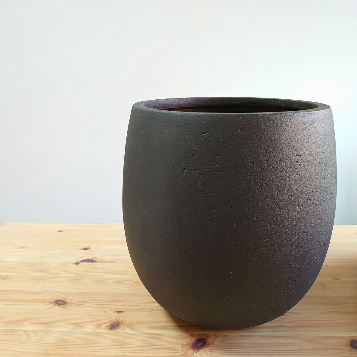 テラニアスバルーン 42cm おしゃれ 鉢カバー 14号 大型 軽い 安い 植木鉢 バルーン デザイナー ブラック ホワイト 観葉植物 軽量鉢 かわいい 通販 ガーデニング 10号がすっぽり入る 人気 大きい Mavipconstrutora Com Br