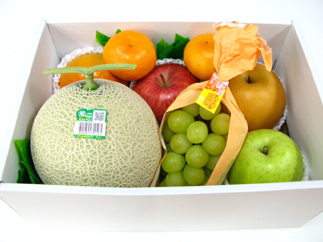 果物　父の日　フルーツ　お中元　お盆　お供え　お見舞い　あす楽　お中元<br>水果 fruit<br><br>送料無料<br>（沖縄県は送料1000円追加させていただきます。）<br>果物　くだもの<br>盆　お供え<br>お中元