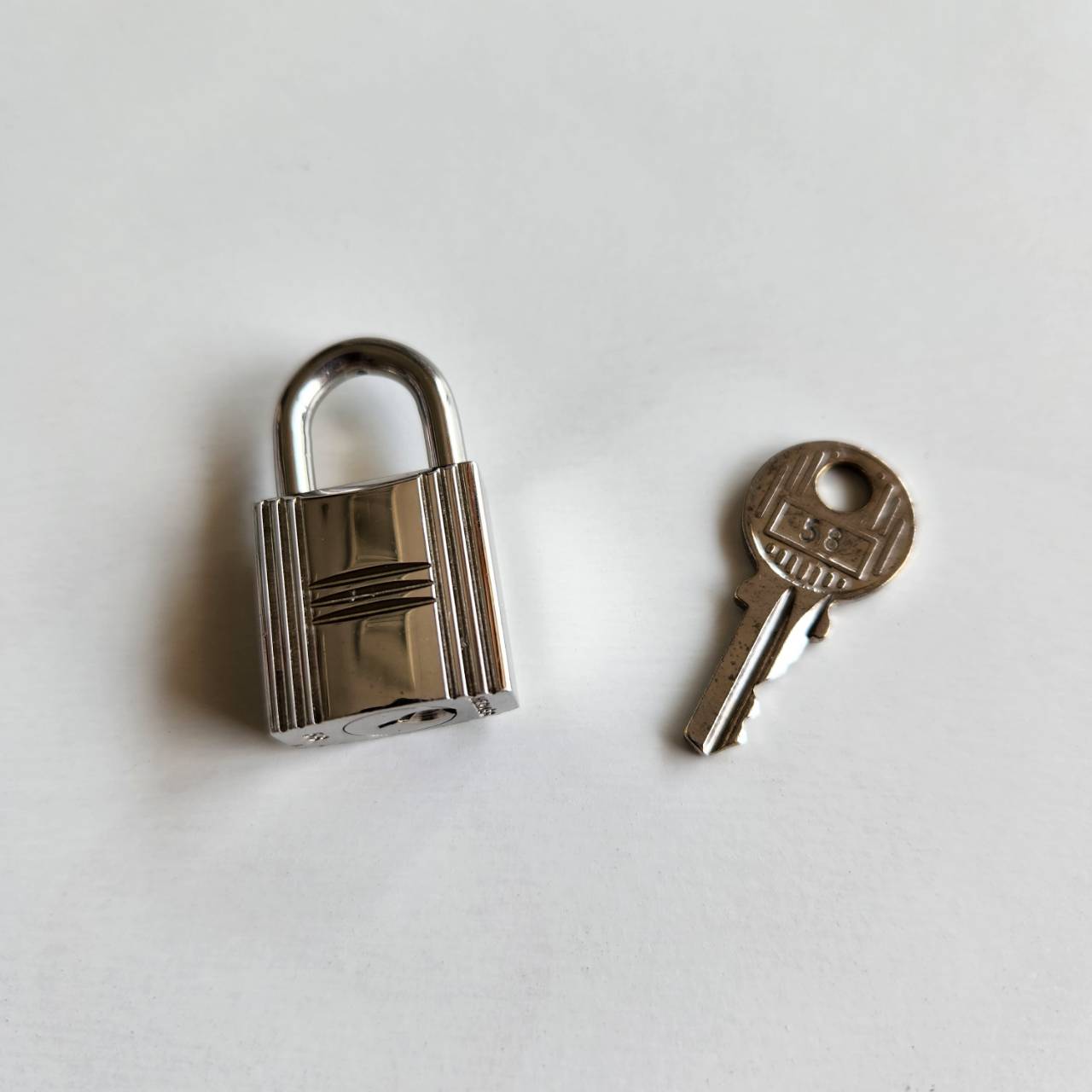楽天市場】エルメス HERMES カデナ キー 1セット シルバー金具