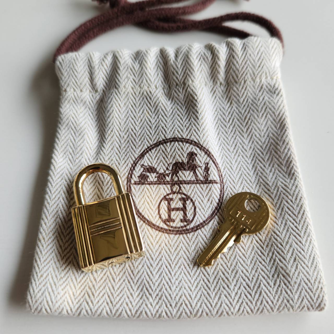 楽天市場】エルメス カデナ クロシェット キー2本 セット トゴ