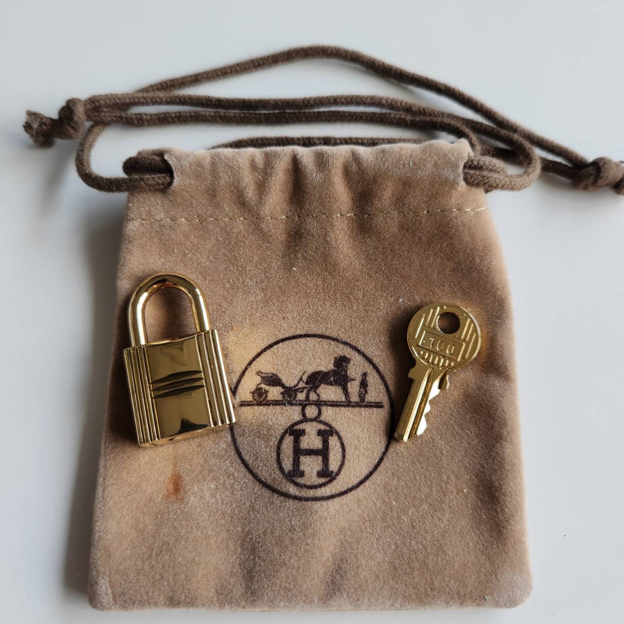 楽天市場】エルメス カデナ クロシェット キー2本 セット トゴ