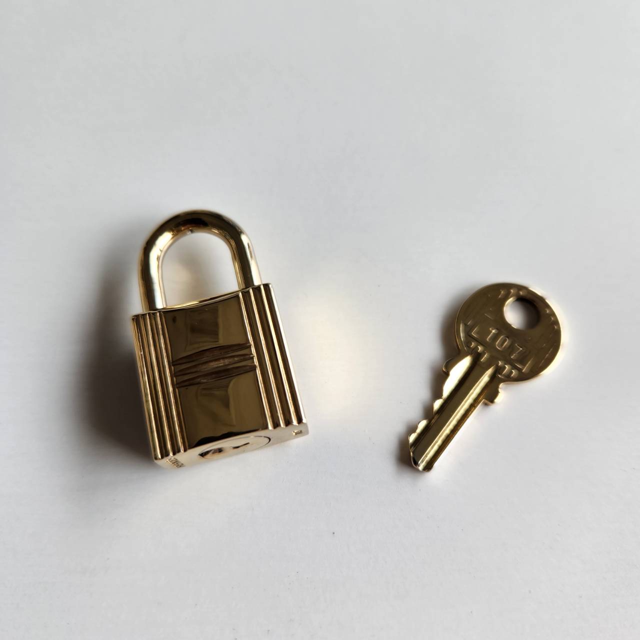 楽天市場】エルメス カデナ クロシェット キー2本 セット トゴ