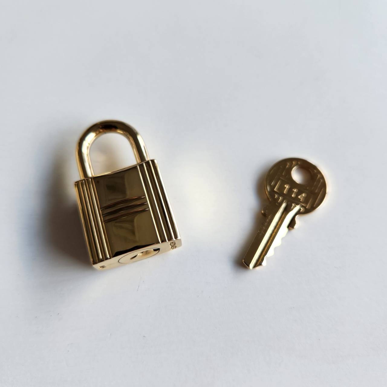 楽天市場】エルメス HERMES カデナ キー 1セット GD金具 ゴールド金具