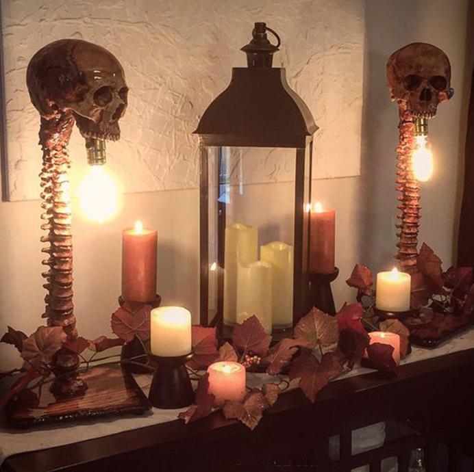 ハロウィン 飾り 置物 樹脂工芸品 お化け 骸骨 ヘッド ライト 現代風