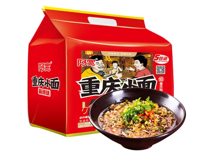 楽天市場】康師傅老譚酸菜牛肉面 カップ 杯面インスタントラーメン 即食面 泡面 方便面 8食入り : 東洋ツバメの巣