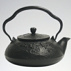 安い購入 南部鉄瓶 東雲 しののめ黒 0 5l 急須 南部鉄器 南部鉄瓶 鉄分補給 鉄瓶兼用急須 直火 日本製 国産 やかん Nt3小 最安 Hillcrestcare Org