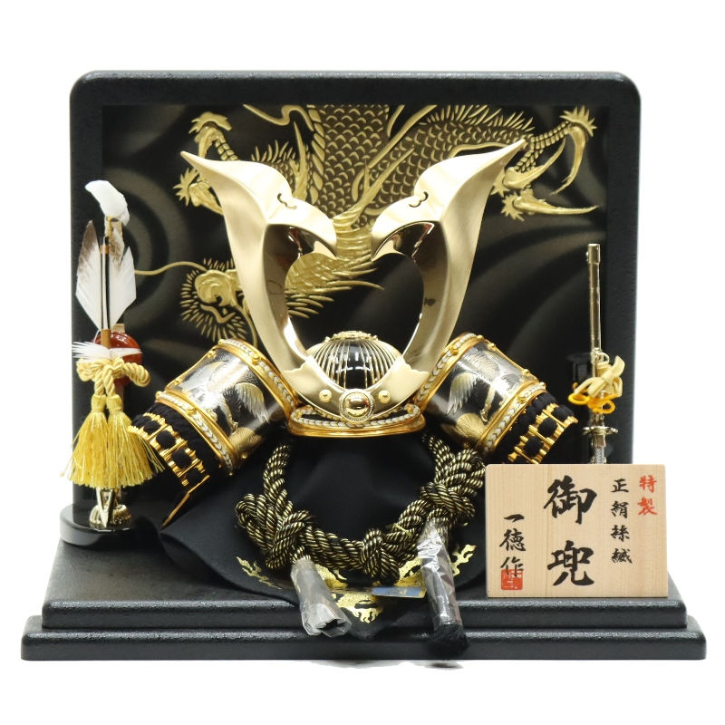 五月あやつり人形 兜飾りつけ平飾 一徳作 8号 金龍衝立 2024-yb138 幅38珊 端午の節句 節句 祝賀会 室内装飾