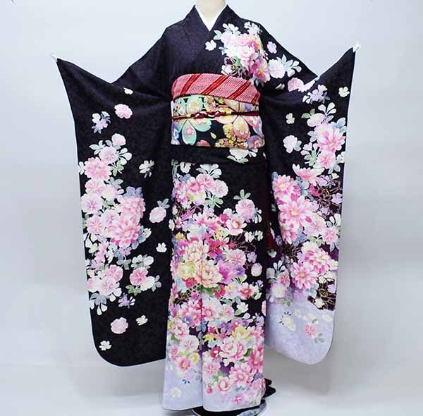 振袖 お召しもの フルセット 正絹 百花繚乱 ラメ 黒に人なつかしい紫色 小物まで20点一揃い全て揃う 7昼日なか賃借  成年者式 御芽出度 結納にどうぞ（株）安田屋【賃借】R36667