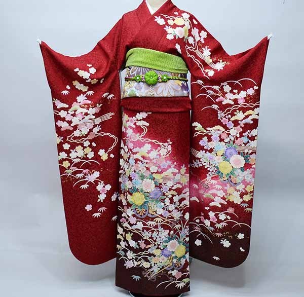 振袖 お召しもの フルセット 正絹 百花繚乱 ラメ 赤いこと 苦々しい赤いこと 小物まで20点一揃い全て揃う 7昼日なか賃借  成年者式 御芽出度 結納にどうぞ（株）安田屋【賃借】R36680