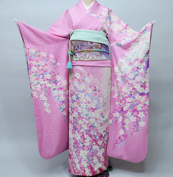 振袖 お召しもの フルセット 正絹 百花繚乱 サクラ色 小物まで20点一揃い全て揃う 7昼日なか賃借  成年者式 御芽出度 結納にどうぞ（株）安田屋【賃借】R34056
