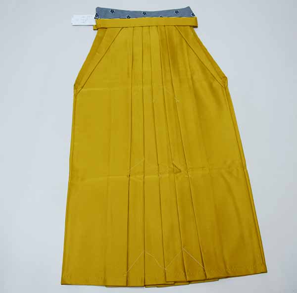 袴 単品 無地袴 成人女性用 行灯袴 ヘラあり 紐裏柄 リヴァーシブル 袴下87糎,91糎,95糎 からし色 卒式に 新品（株）安田屋 NO36897