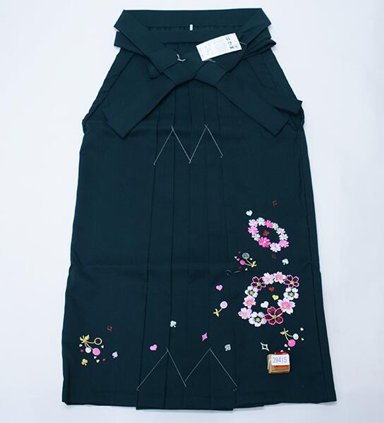 袴 刺繍 単品 女性用 行灯袴 ヘラあり 袴丈87 91 95cm 紫色 刺繍袴 単品 女性用 行灯袴 ヘラあり 袴下87cm，91cm 紫色 卒業式 新品