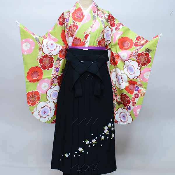 二尺袖 袴フルセット ジュニア用へ直し 135～150cm 赤色 袴変更可能 二尺袖 着物 袴フルセット ジュニア用へ直し 135cm〜150cm From