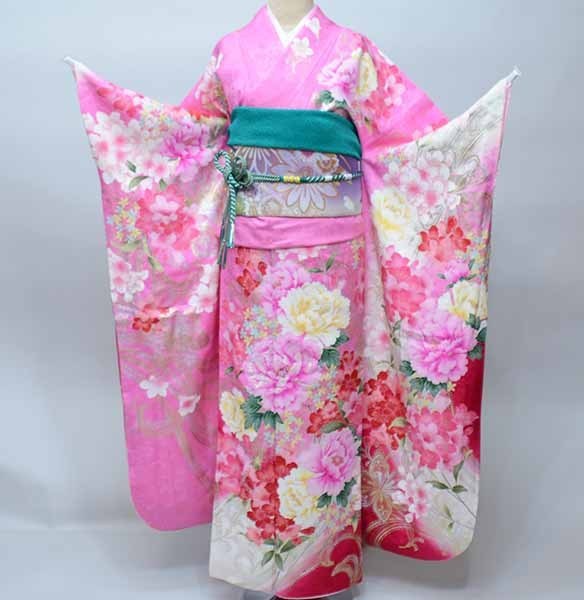 振袖 お召しもの フルセット 正絹 百花繚乱 サクラ色 小物まで20点一揃い全て揃う 7昼日なか賃借  成年者式 御芽出度 結納にどうぞ（株）安田屋【賃借】R35960