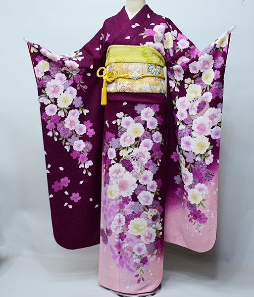 振袖 御召しもの フルセット 正絹 百花繚乱 赤紫色 小物まで20点一揃え完全揃う 7昼日なか賃貸  成年者式 御芽出度 結納にどうぞ（株）安田屋【賃貸】R39603