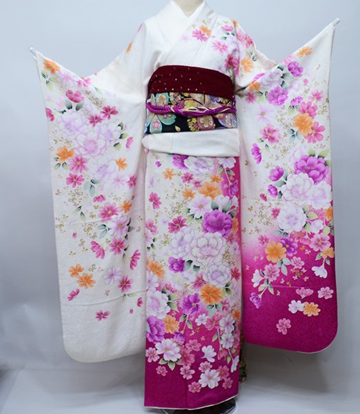 振袖 御召しもの フルセット 正絹 百花繚乱 白×サクラ色 小物まで20点一揃え完全揃う 7昼日なか賃貸  成年者式 御芽出度 結納にどうぞ（株）安田屋【賃貸】R39588