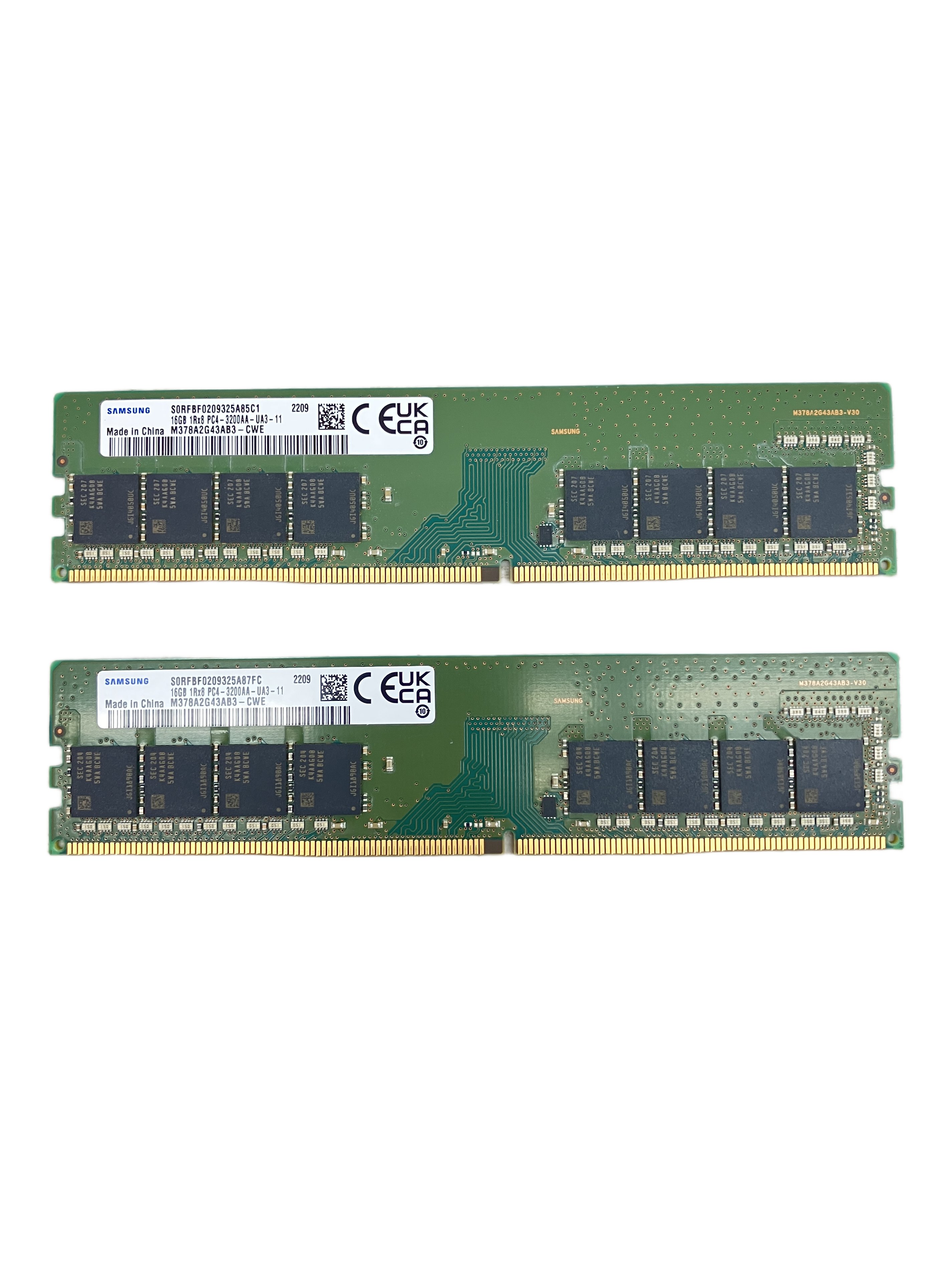 【中古】 Samsung M378A2G43AB3-CWE DDR4 PC4-25600 16GB×2 合計32GB デスクトップ用メモリ サムスン ジャンク C11071598