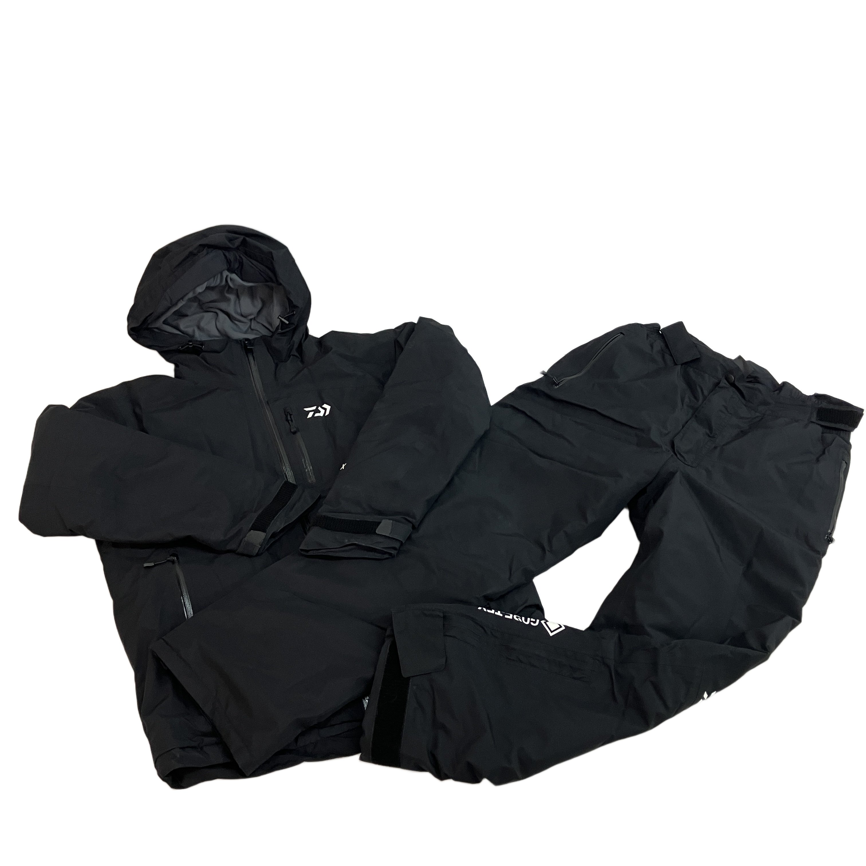 【中古】 DAIWA ダイワ ゴアテックスプロダクトウィンタースーツ Mサイズ GORE-TEX DW-1922 中古 C11019994