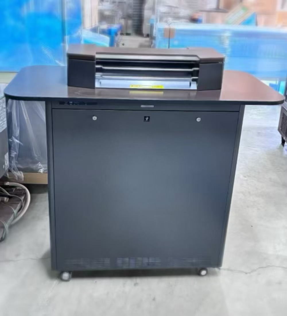 中古　トルネックス TORNEX 喫煙テーブル トルネードカウンター ハイタイプ 2019年製　幅1200mm 奥行600mm 高さ1145mm JFMJPH　単相100V 55,000円