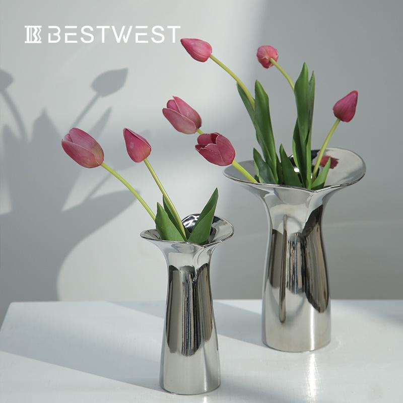 北欧 銀色 陶器 花瓶 置物 インテリア 装飾品 高級感 モダン スタイリッシュ デコレーション テーブル 飾り シンプル 洗練