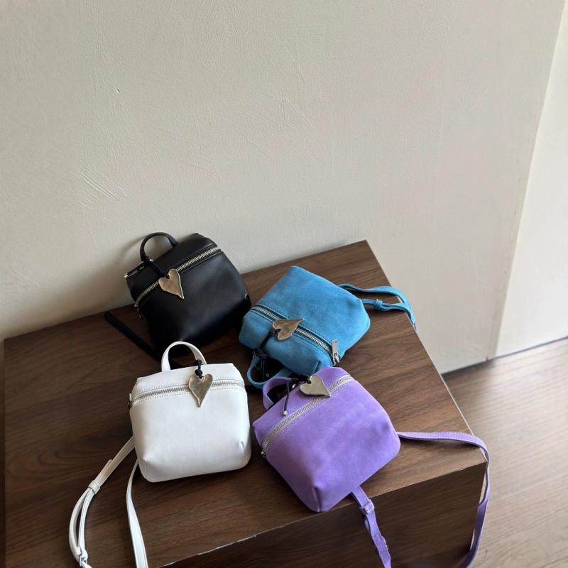 御徒面子 レディース ミニ ハート型 革 井戸釣瓶御徒面子 ハンドバック ショルダーバッグ 愛くるしい  普段使い走り 軽さ つら構え 黒いこと さくら色系