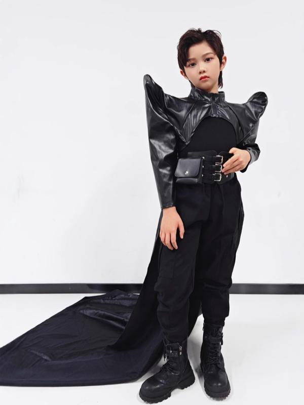 男の子 秋冬 パンク風 レーシング ジャケット レザー スカート セット 子供服 ステージ 衣装 スタイル コスプレ 仮装 コーディネート レイヤード 暖か素材 伸縮性