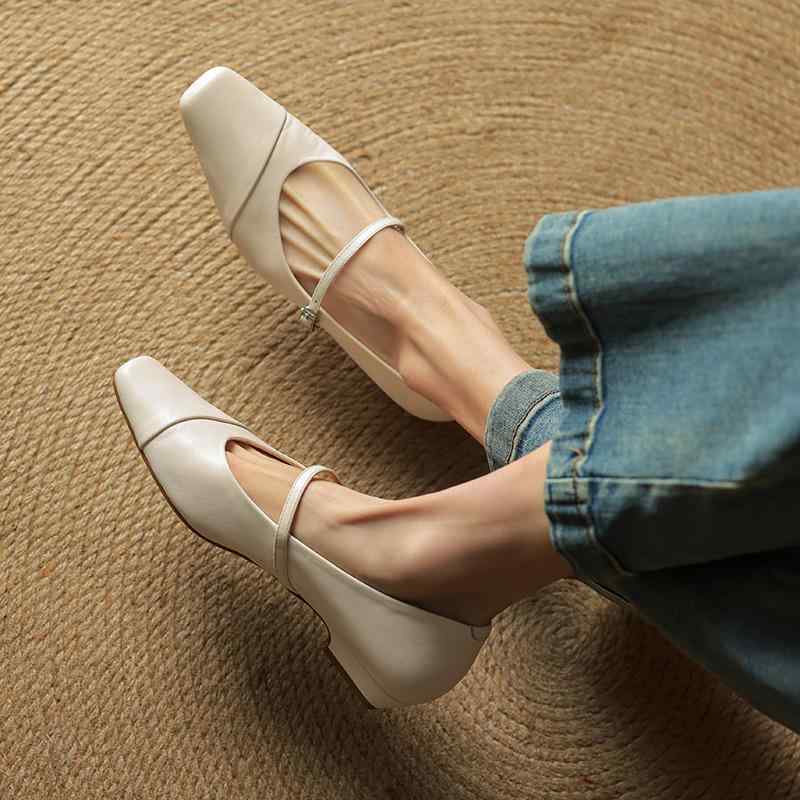 レディース 置き目踵 パンプス 革 牛皮 T同盟罷工一回り バックル 厚底 ウォッシャブル シューズ 日常使い走り 通い 通学 好いたらしい 軽さ 御前上等感 延性のある