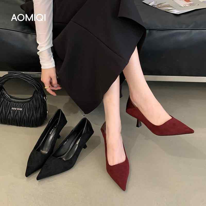 女性用 ウェディング パンプス ハイヒール 細ヒール ポインテッドトゥ レッド スエード マット フレンチスタイル スタイリッシュ セクシー エレガント ユニーク 結婚式 足元 華やか