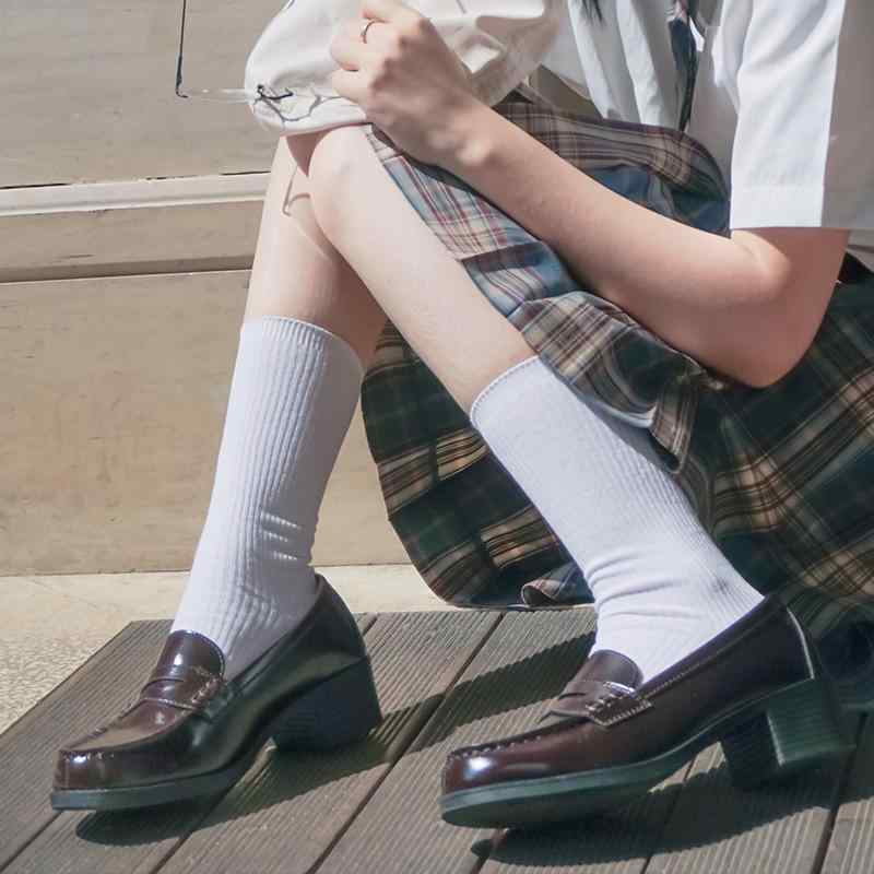 ローファー 女子学生用 黒 低ヒール 革製 通学シューズ 日系スタイル 学院風 JK 春秋 スクール プレッピー 軽量 快適