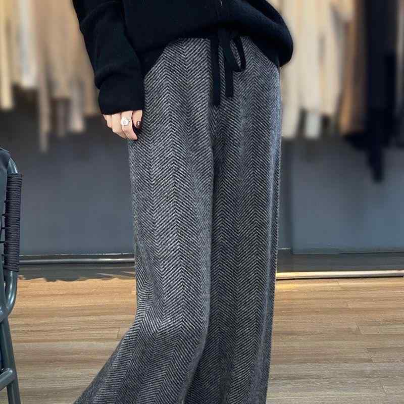 ズボン下 羊毛100% 編み物 杉綾模様柄 ワイドレッグ ロング丈 ゆったり影ぼうし 朦朦たる 保温性 秋冬 心地好い 普段使い走り 生あたたかい 伸ばすこと ボトムス ズボン