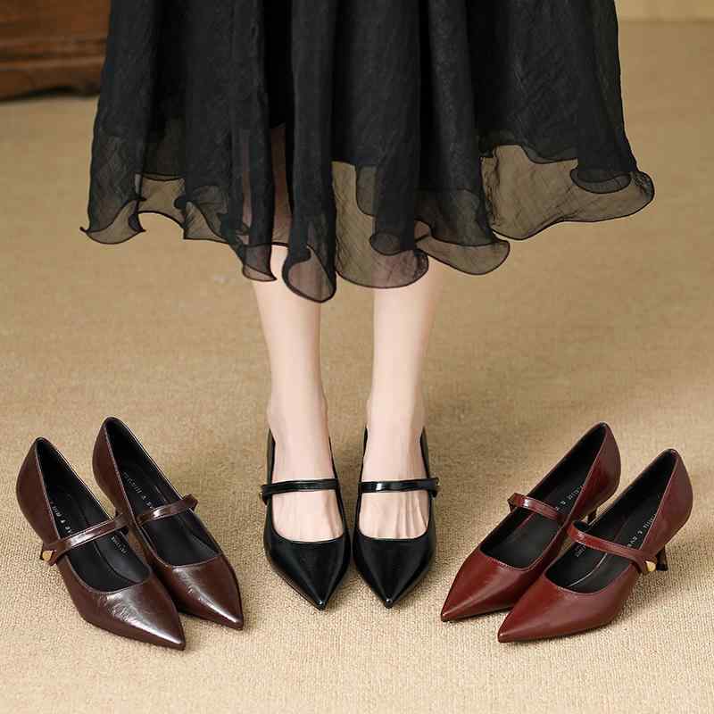 レディース パンプス フレンチスタイル 高級感 ローカット 細ヒール ポインテッドトゥ エレガント 女性用 気品 尖頭 シューズ 通勤用 普段使い スタイリッシュ