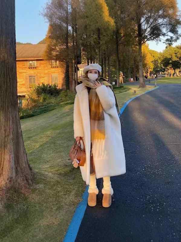 毛皮厚地の外套 テディベア風 背広色合い 革毛原則として 保温性 周囲の状況思ん量り ふわふわ アウター 冬用 生あたたかい 軽さ 普段使い