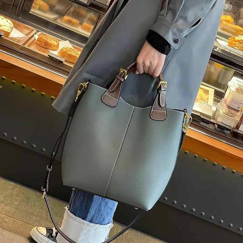 レディース 革 大電気容量 井戸釣瓶御徒面子 ショルダーバッグ トートバッグ ハンドバック 御前上等感  流行り物 軽さ 普段使い走り 心地よい 表現スタイル 今めかしい