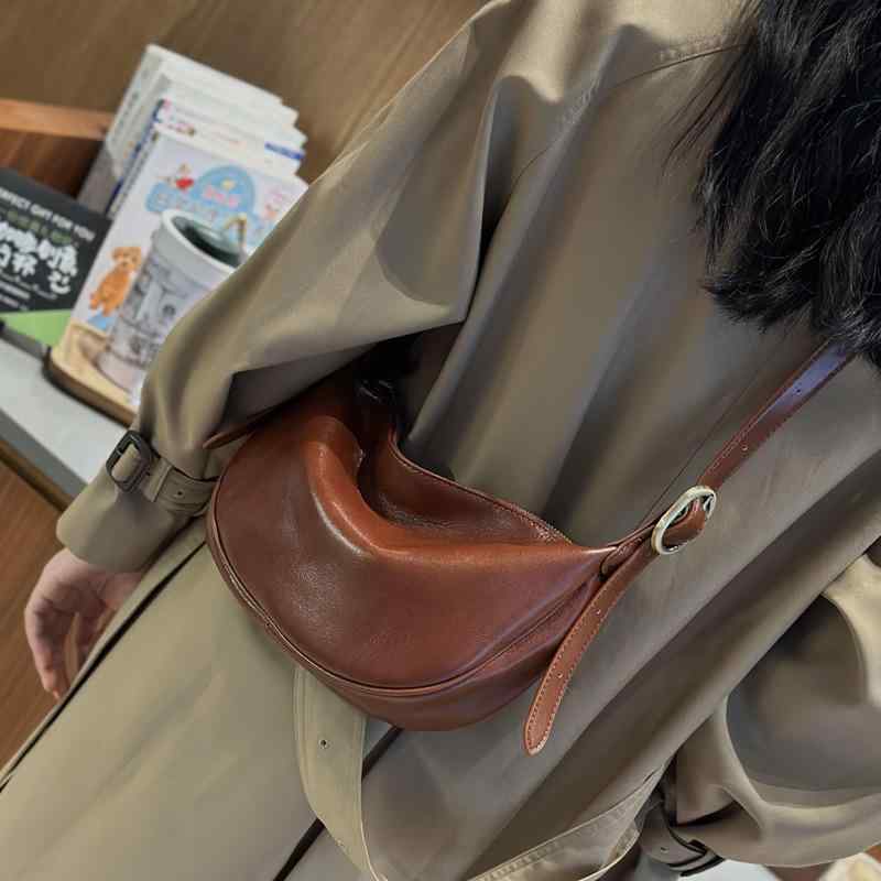 御徒面子 亭主もち用 革 レトロ 通い用 片肩 曲がったがけ サドル御徒面子 アンダー手 ミニ合切袋 牛皮 鞄