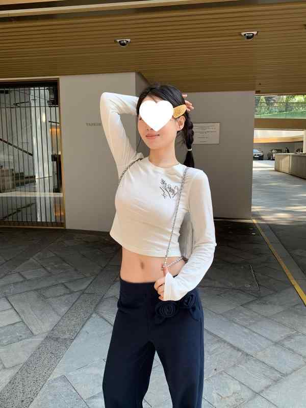 Tシャツ レディース プリント柄 スリムフィット コットン 2枚セット 早春 オールシーズン 通年 コーディネート アイテム カジュアル デイリー スタイリッシュ